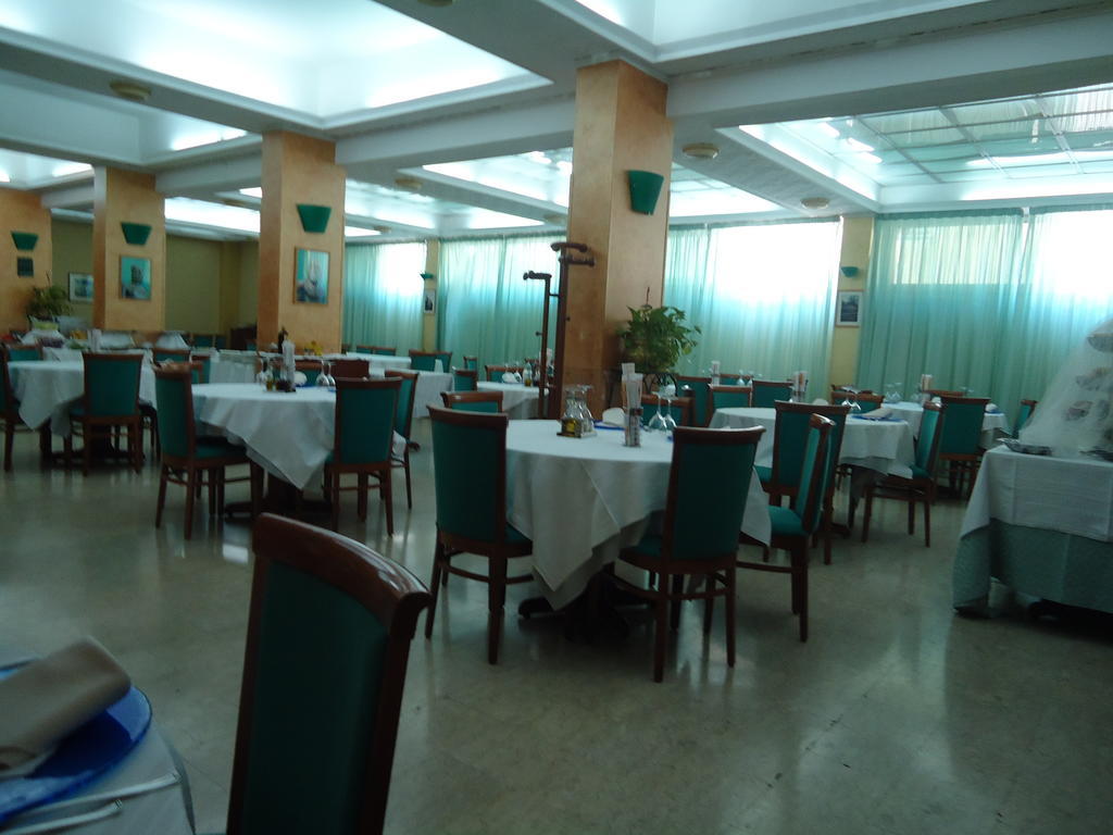 莫墨餐厅酒店 Polistena 外观 照片