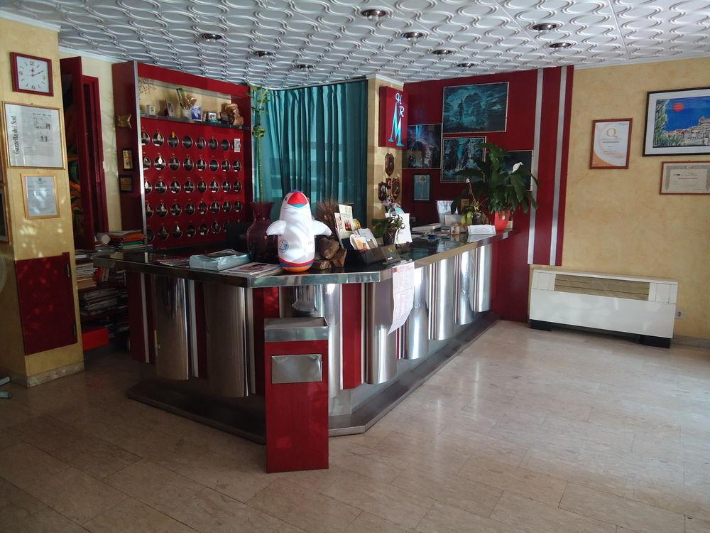 莫墨餐厅酒店 Polistena 外观 照片
